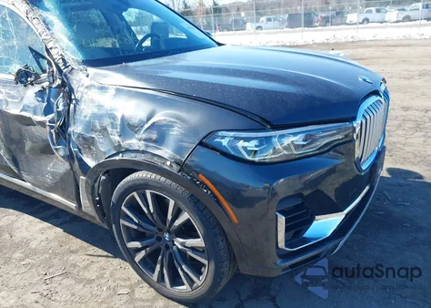 2021 BMW X7 xDrive40I z USA, uszkodzony, nr VIN 5UXCW2C06M9E73634